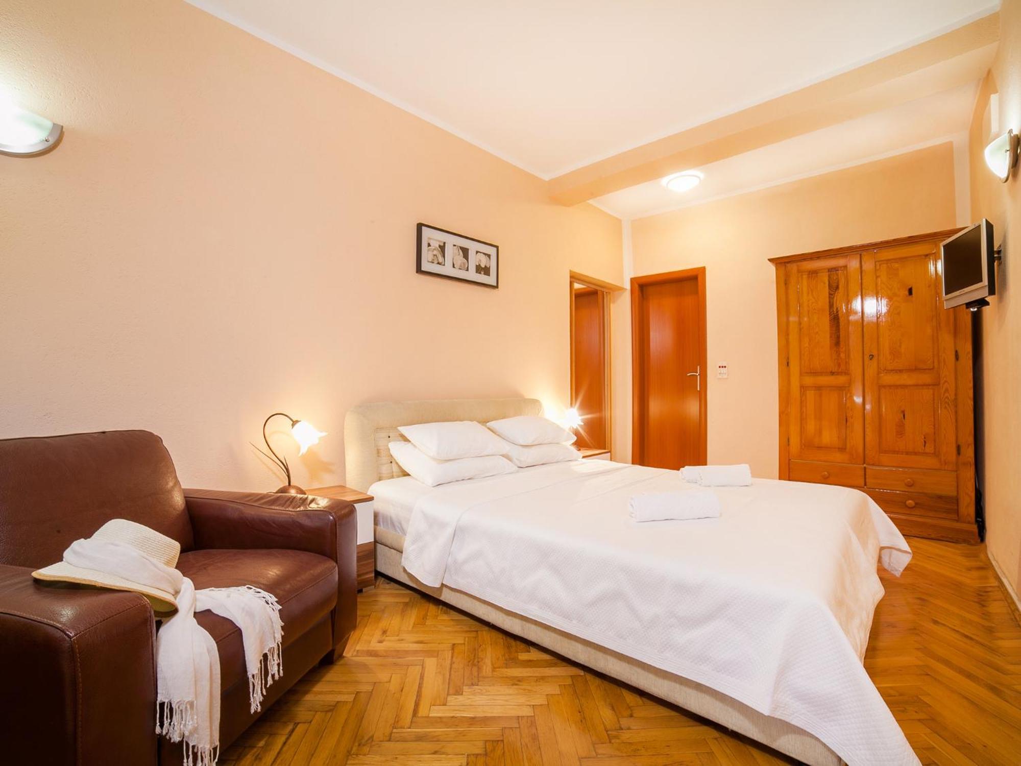 Apartments Raymond Sveti Stefan Szoba fotó